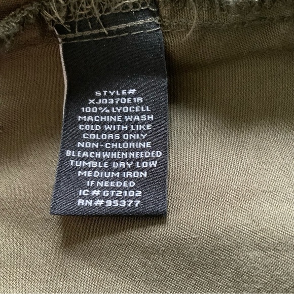 Sanctuary Womens Green Camo Utility Jacket Size Small Raw Edge Trim Outdoor - Picture 7 of 9